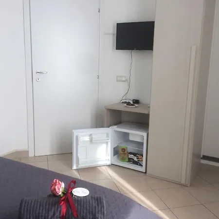 Oda ve Kahvaltı Longardi